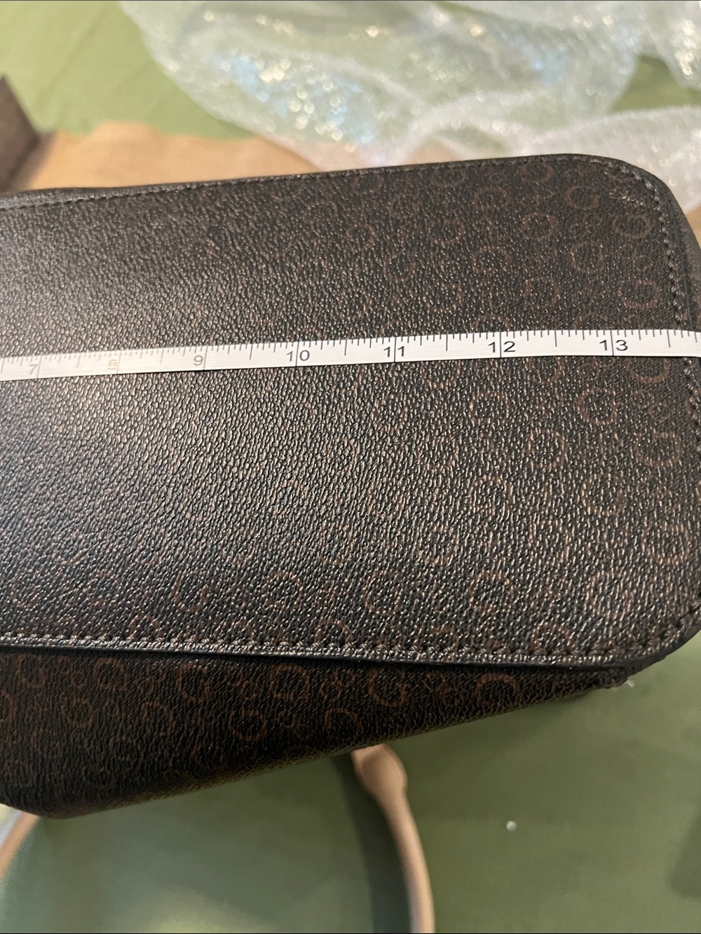 GUESS Tote - Picture 4 of 4